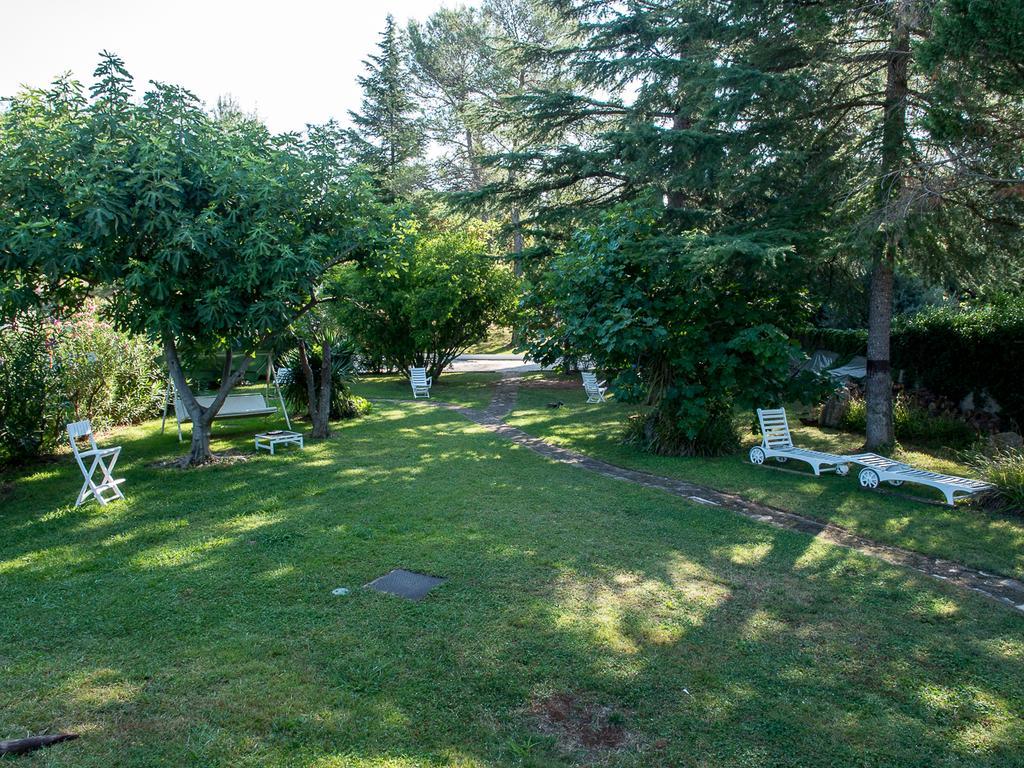 Residence Miro, Gites Avec Piscine Chauffee Et Tennis Les Arcs-sur-Argens Luaran gambar