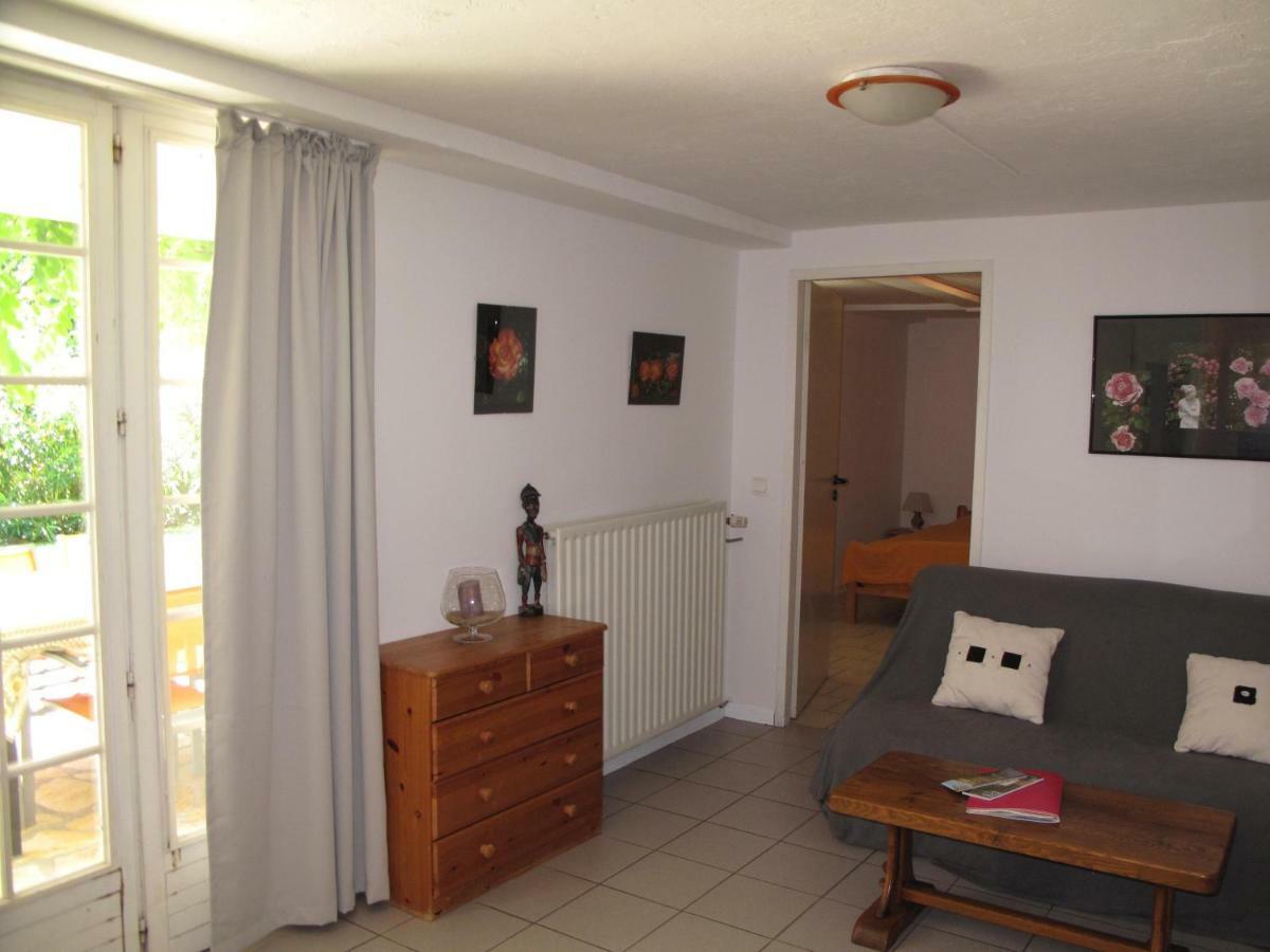 Residence Miro, Gites Avec Piscine Chauffee Et Tennis Les Arcs-sur-Argens Luaran gambar