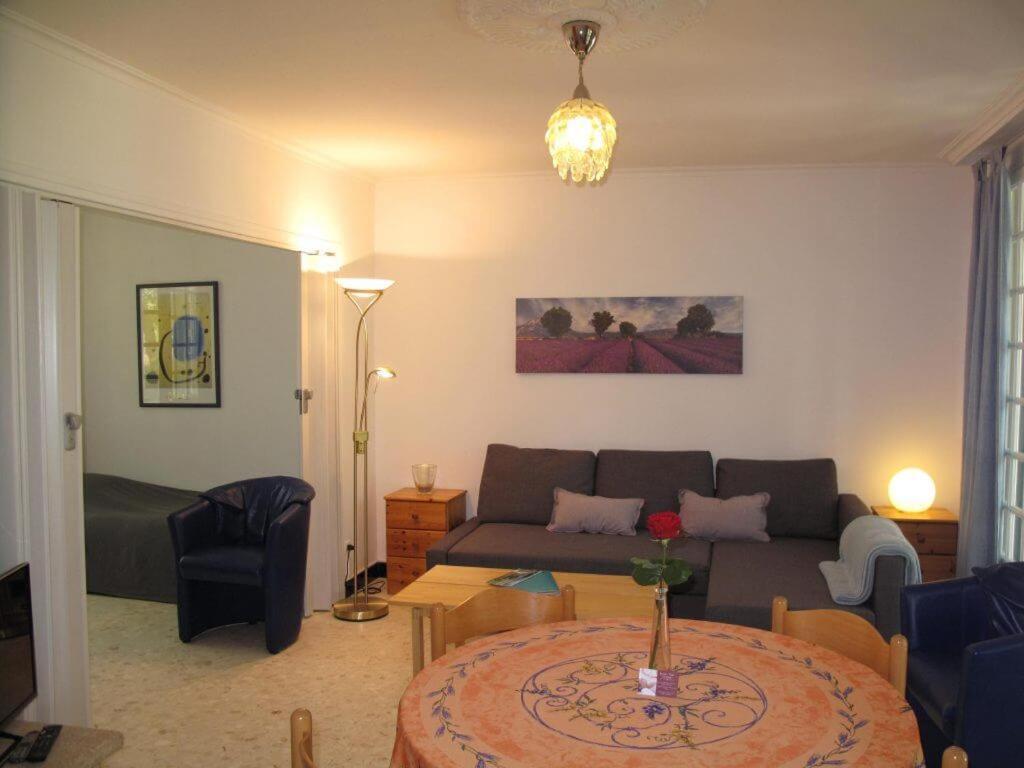 Residence Miro, Gites Avec Piscine Chauffee Et Tennis Les Arcs-sur-Argens Luaran gambar