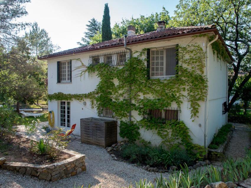 Residence Miro, Gites Avec Piscine Chauffee Et Tennis Les Arcs-sur-Argens Luaran gambar